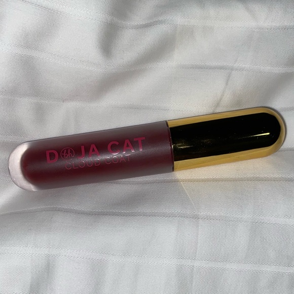 BH COSMETICS X DOJA CAT CLOUD COAT LIQUID LIP POWDER -DEEP BERRY- - Picture 4 of 6